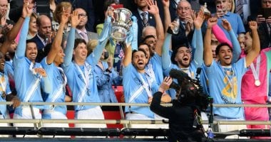 مراسم تتويج مانشستر سيتي بكأس الاتحاد الإنجليزي بحضور مرموش