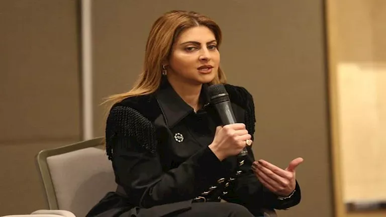 هبة السويدي تحذر من تريند "سلك المواعين المشتعل"