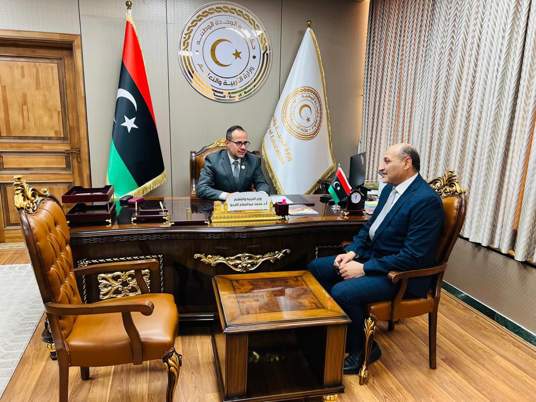 وزير التربية والتعليم يتابع سير عمل إدارة التعليم الخاص ويبحث سبل تطويره