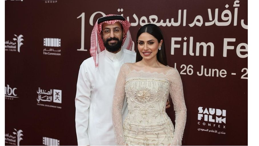 إلهام علي تخطف الأنظار في افتتاح مهرجان أفلام السعودية