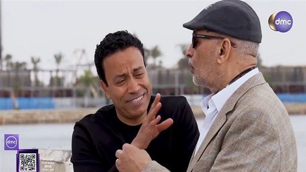 سامح حسين يفاجئ أسرة بالإسماعيلية بعمرة ومساعدات مالية| فيديو