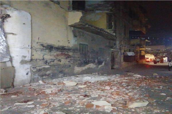 إصابة شخصين في انهيار جزء من عقار غرب الإسكندرية