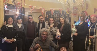المصريون في الخارج واستقبال شهر رمضان وطقوس الهوية في الغربة.. الجاليات بالخارج تستعد لاستقباله بموائد إفطار جماعية وتزين بيوتها بالفوانيس.. وخطط لإقامة الأمسيات الدينية والثقافية وتكثيف المبادرات الخ
