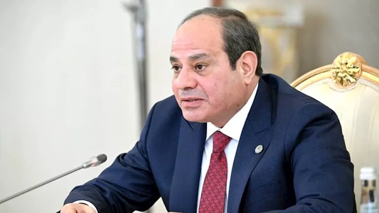الرئيس السيسي قدم خالص التعازي إلى دولة قطر في وفاة الأمير الوالد الشي