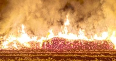 حريق هائل فى كتان بالغربية والدفع بسيارات مطافى لإخماد النيران