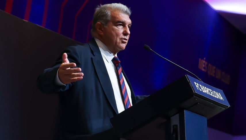 لابورتا يرفع دخل برشلونة من 581 إلى 985 مليون يورو