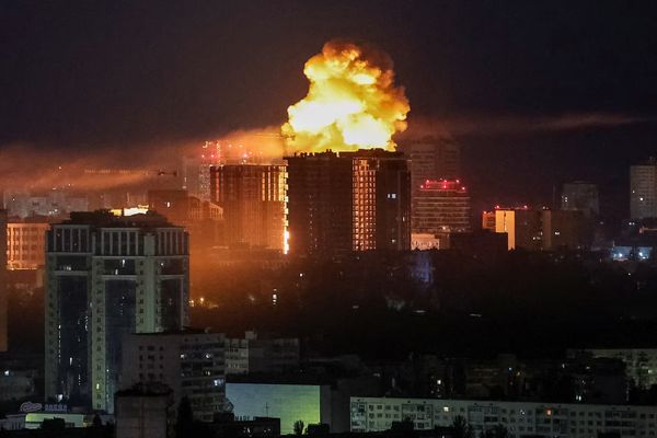 23 قتيلا وعشرات الجرحى في هجوم روسي بالصواريخ والمسيّرات على أوكرانيا