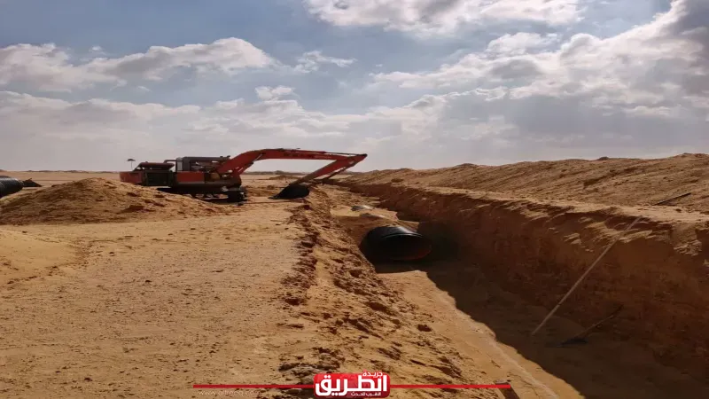 وزيرة الإسكان تتابع موقف تنفيذ مشروعات المرافق والطرق بالمناطق الصناعية في مدينة أكتوبر الجديدة