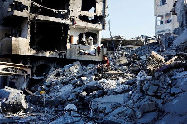 استشهاد 5 فلسطينيين في قصف للاحتلال الإسرائيلي وسط قطاع غزة