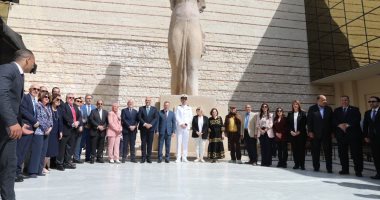 وزير التعليم العالى ومحافظ الإسكندرية يشهدان فعاليات احتفال مولد مدينة عالمية
