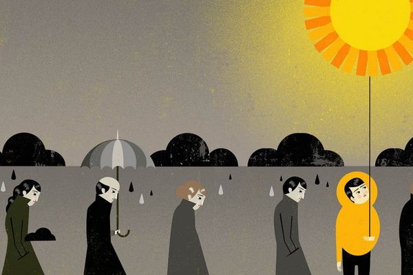 الطقس وتأثيره على النفس: لماذا يشتد اكتئاب الشتاء في هذا التوقيت؟