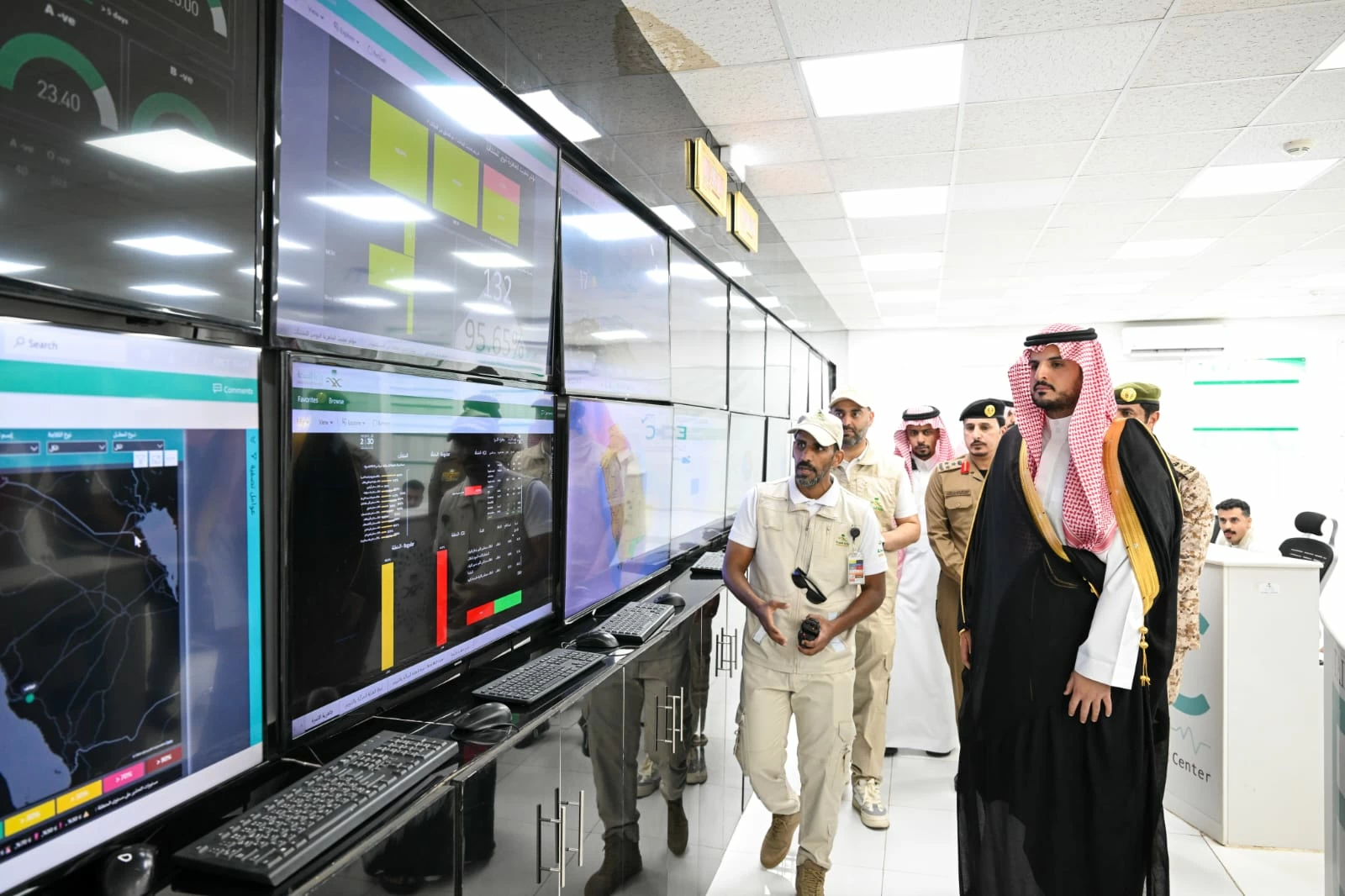 محافظ الطائف يستعرض جاهزية القطاعات المشاركة في خدمة ضيوف الرحمن