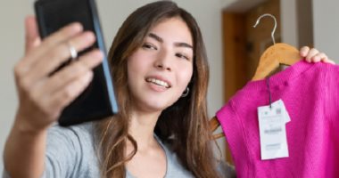 5 أبراج تعشق الفاشون والأناقة.. إطلالتهم دائمًا تخطف الأنظار