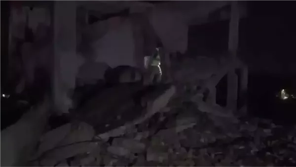 قتلى وجرحى في غارة إسرائيلية على بلدة"جبشيت" جنوبي لبنان (فيديو)