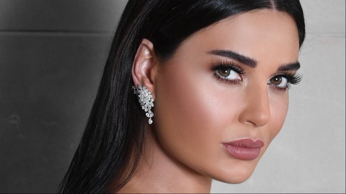 بالأسود .. سيرين عبد النور تتألق في أحدث جلسة تصوير