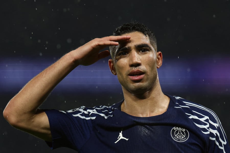 حكيمي يواصل التألق أوروبيا.. الأسد المغربي بين كبار صناع الأهداف في دوري الأبطال