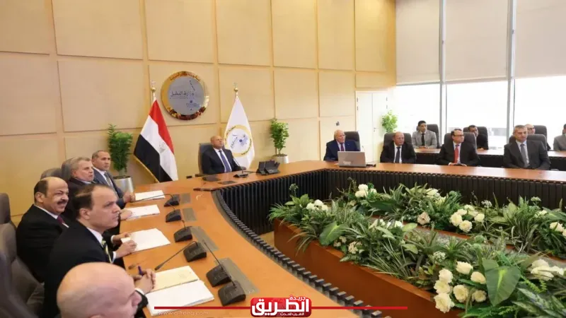وزير النقل يترأس اجتماع الجمعية العامة العادية لشركة إم أو تي للاستثمار والتنمية