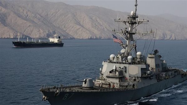 فاينانشيال تايمز: 34 ناقلة نفط على الأقل مرتبطة بإيران تمكنت من تجاوز الحصار الأمريكي منذ بدء فرضه على إيران