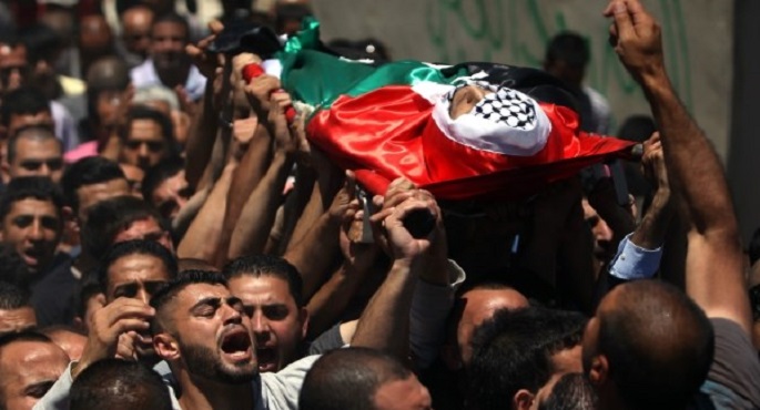 استشهاد فلسطينى وإصابة آخرين فى قصف إسرائيلى وسط قطاع غزة