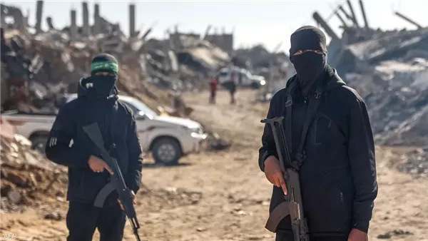 مصدر يكشف طريقة تعامل لجنة إدارة غزة "أمنيا" مع حركة حماس