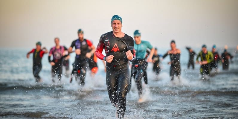 مسقط تتأهب: انطلاق بطولة الرجل الحديدي 70.3 بمشاركة عالمية واسعة