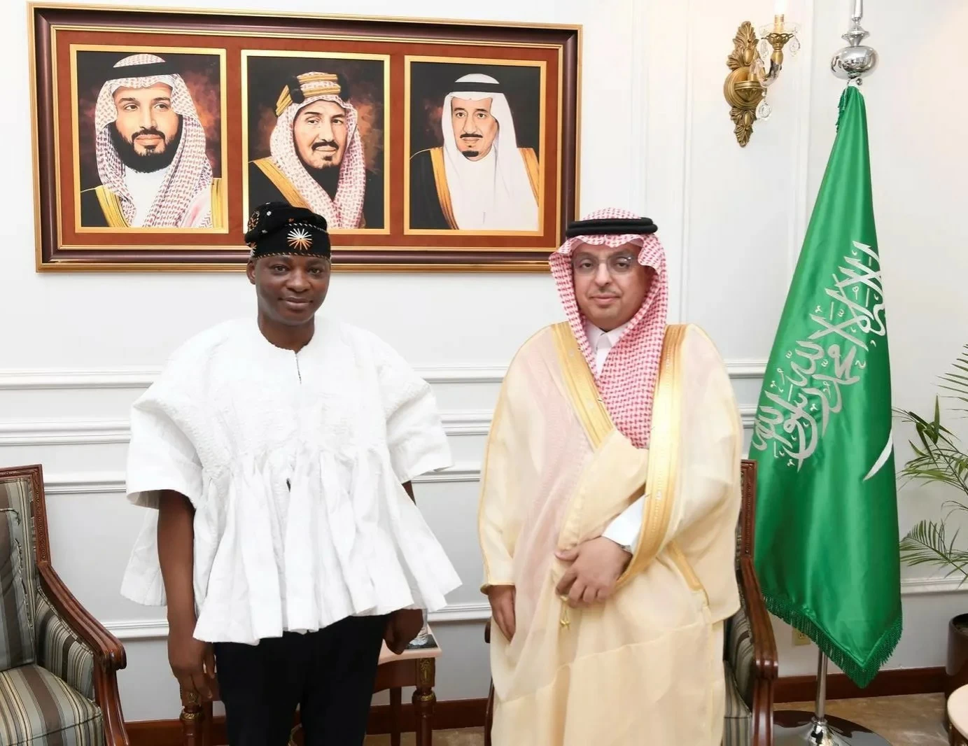 مدير فرع وزارة الخارجية بمكة يستقبل القنصل العام الغاني