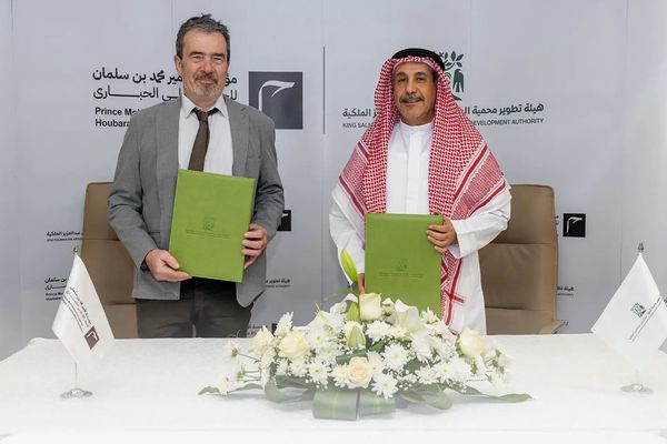 هيئة تطوير محمية الملك سلمان الملكية ومؤسسة الأمير محمد بن سلمان للحفاظ على الحبارى توقعان مذكرة تفاهم