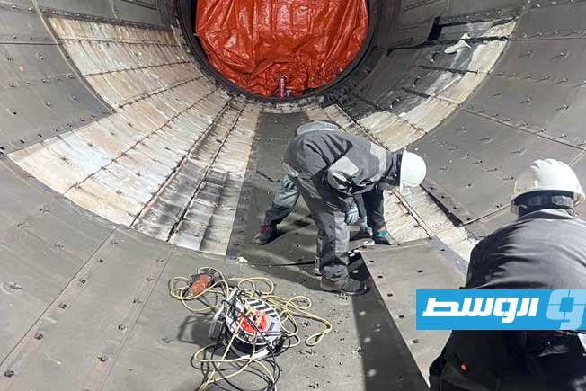انطلاق أعمال صيانة مدخنة عادم الوحدة الخامسة بمحطة الزويتينة الغازية