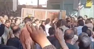 تشييع جثمان الشاب ضحية مشاجرة بسبب ركنة سيارة بطوخ وسط انهيار أسرته