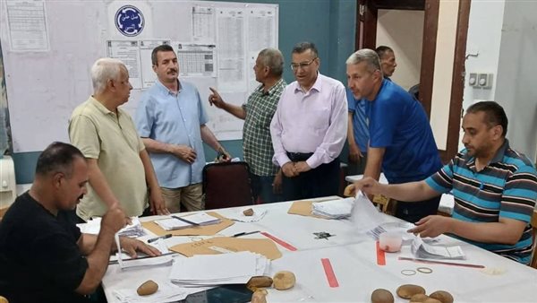 وكيل التعليم بالوادي الجديد يتفقد كنترول الشهادة الإعدادية