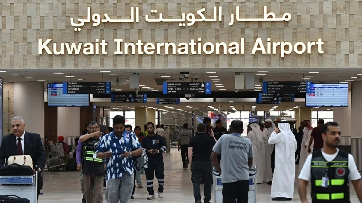 بعد الهجمات الإيرانية.. إعادة فتح المطار واستئناف رحلات الطيران الكويتي