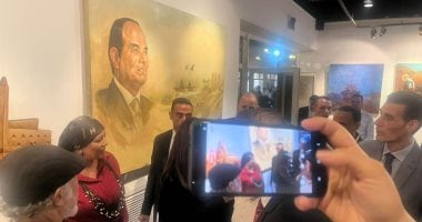 وزيرة الثقافة تفتتح معرض «30 يونيو.. رؤى تشكيلية» احتفاء بذكرى الثورة