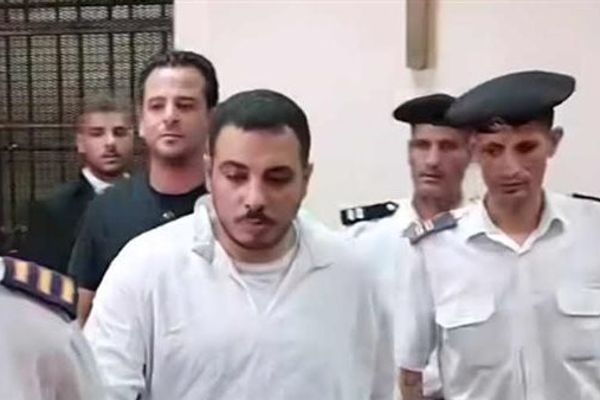 حكم نهائي بإعدام سفاح التجمع في اتهامه بقتل 3 سيدات