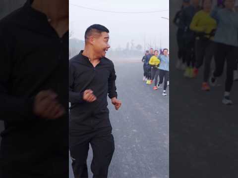 مدير المصنع الذي يركض كفورست غامب