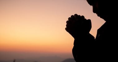 دعاء الفجر.. اللهم أجعل لنا نصيبًا فى سعة الأرزاق وقضاء الحاجات