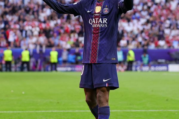 سان جيرمان يعادل رقم برشلونة القياسي في "أبطال أوروبا"