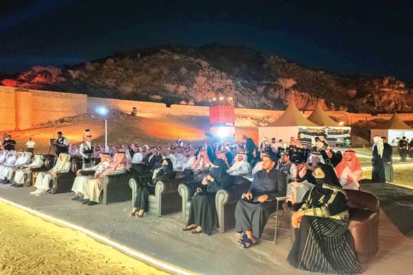 جامعة أم القُرى.. لقاء إثرائي في "عين زبيدة"