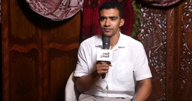 مصطفى شحاتة عن محمد رمضان: متواضع جدا وبيتحول قدام الكاميرا في ثانية