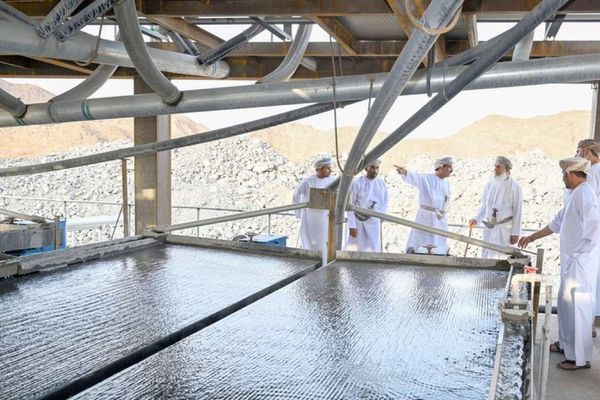 من 10% إلى 40%.. توسعة تاريخية لمصنع الكروم في سمائل لتعزيز الصادرات العُمانية