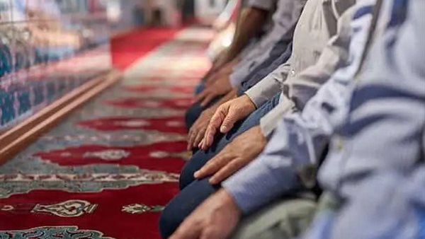 مواقيت الصلاة اليوم الإثنين 23 - 3 - 2026 في القاهرة والمحافظات