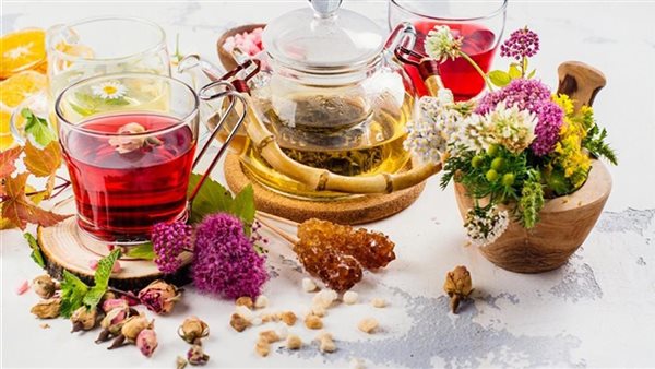 أعشاب طبيعية تقلل احتباس السوائل قبل الدورة الشهرية