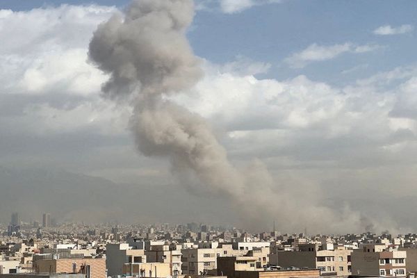 إيران تدرس اتفاقًا لوقف الحرب مع أمريكا