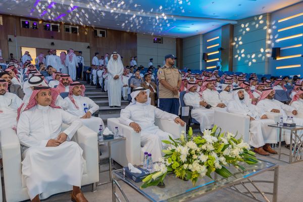 رئيس جامعة حائل يرسم الفرح في ختام الأنشطة الطلابية