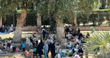 إقبال كبير على حديقة الأميرة فريال فى شم النسيم بأسوان