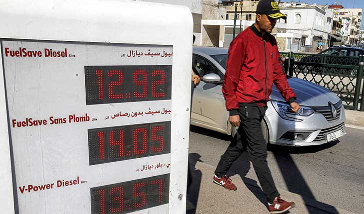 نقابات مغربية تلوّح بالإضراب على خلفية ارتفاع أسعار المحروقات