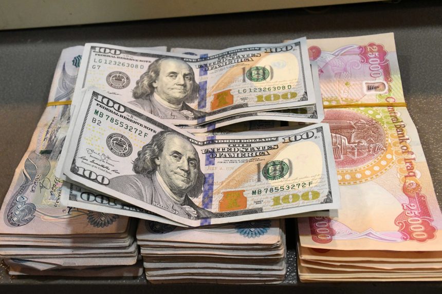 استقرار الدولار في بغداد وارتفاع طفيف في أربيل