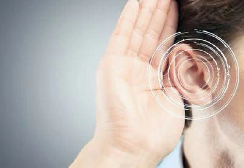 دراسة أمريكية تكشف سبباً خفياً وراء فقدان السمع