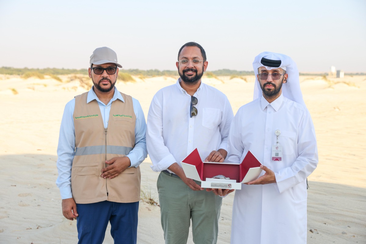 ‫  البيئة تنظم زيارة للسفير البريطاني إلى مشروع حماية السلاحف البحرية بشاطئ فويرط