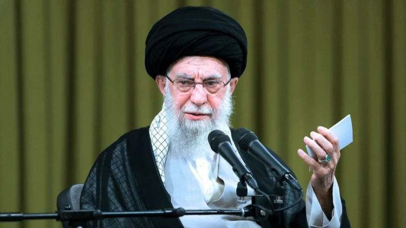 هل قُتل خامنئي؟ تضارب الروايات.. وعبارة عراقجي «على حد علمي» تشعل التأويلات