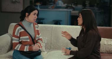 مسلسل اللون الأزرق الحلقة 12.. آمنة تستعين بزينة لرعاية حمزة بالمنزل